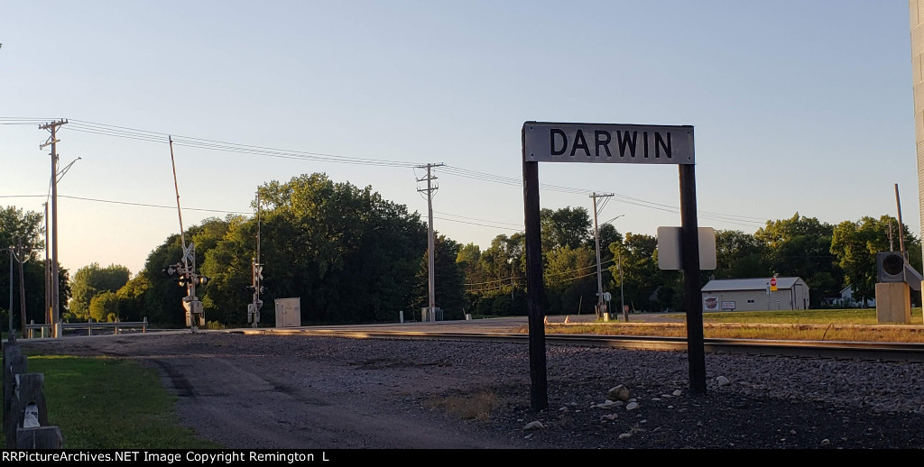 Darwin Station Sign